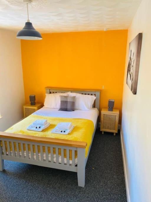 Goldcroft Villa Abertillery Exteriör bild